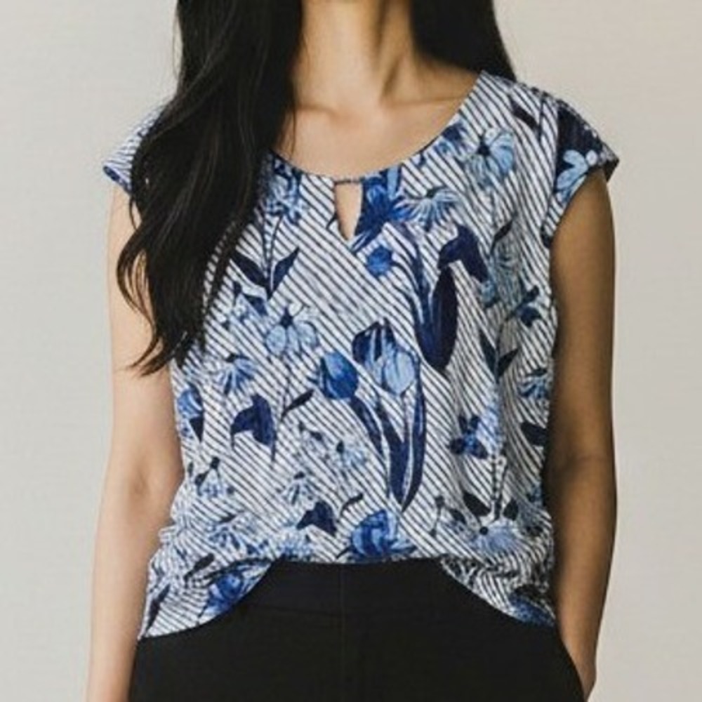 Calvin Klein Floral Striped Keyhole Shell Top Blue White XL